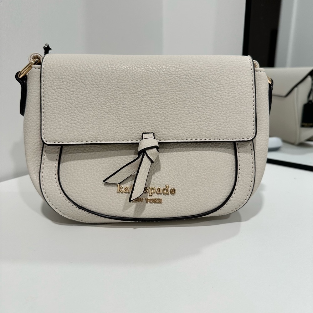NWT! White Kate Spade Knott Medium Saddle Crossbody